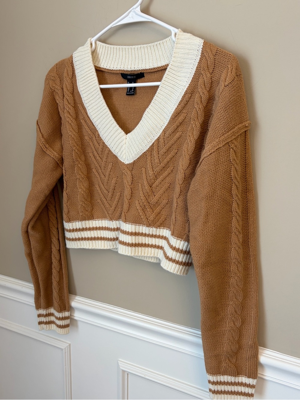 Forever 21 Camel and Cream Varsity Cropped Sweater Medium Light Academia Preppy - Picture 2 of 10